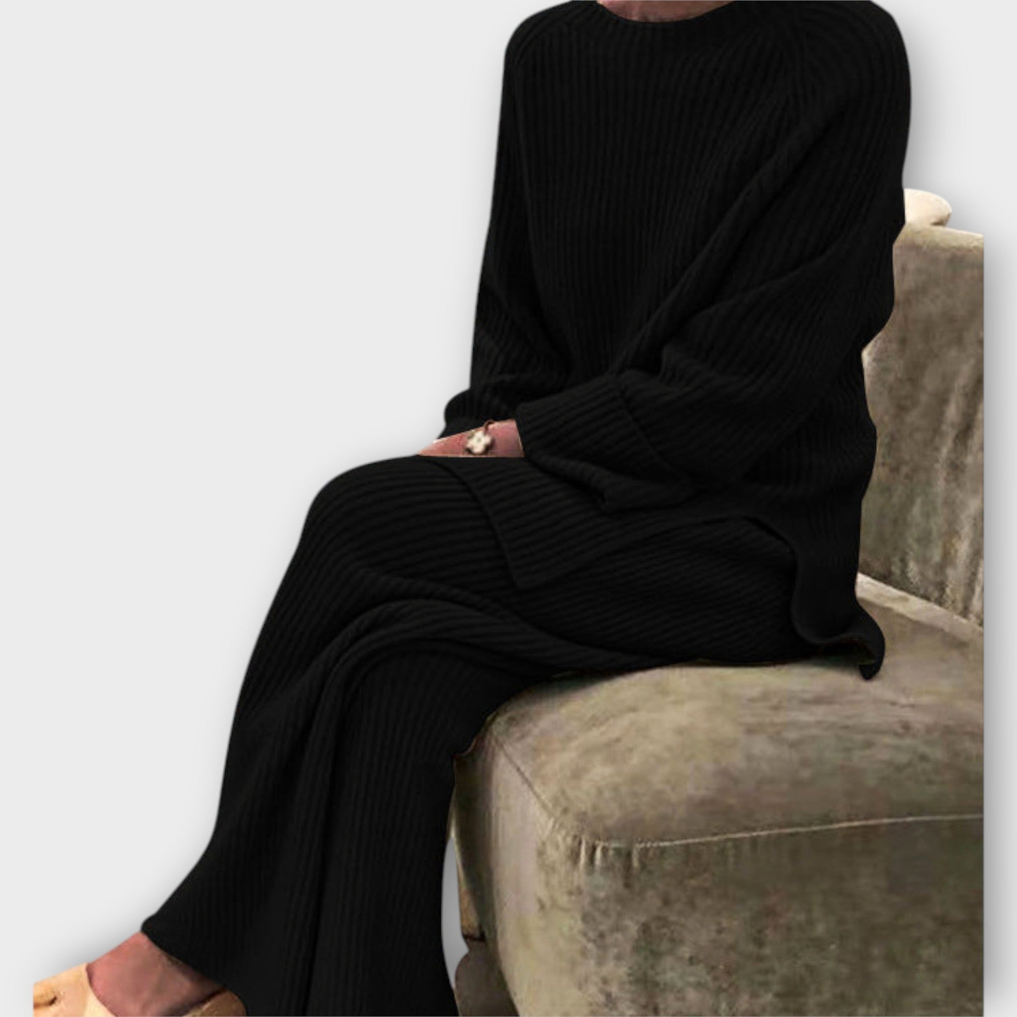 Pletená Sada Exkluzivní Pleteniny Pro Elegantní Styly