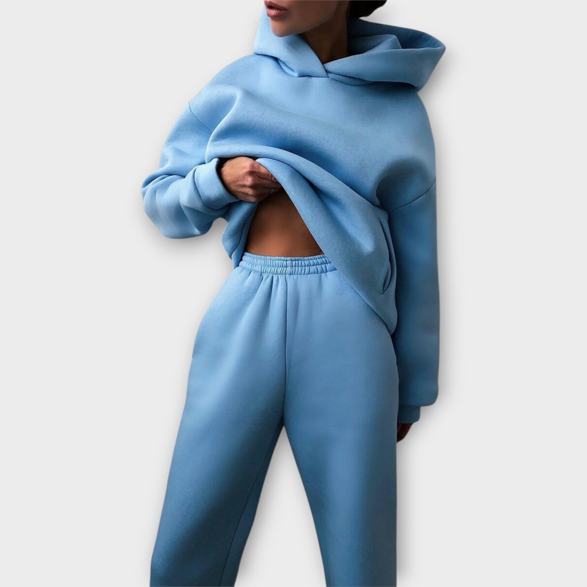 Luxusní Set S Kapucí Z Minimalistické Kolekce Exkluzivní