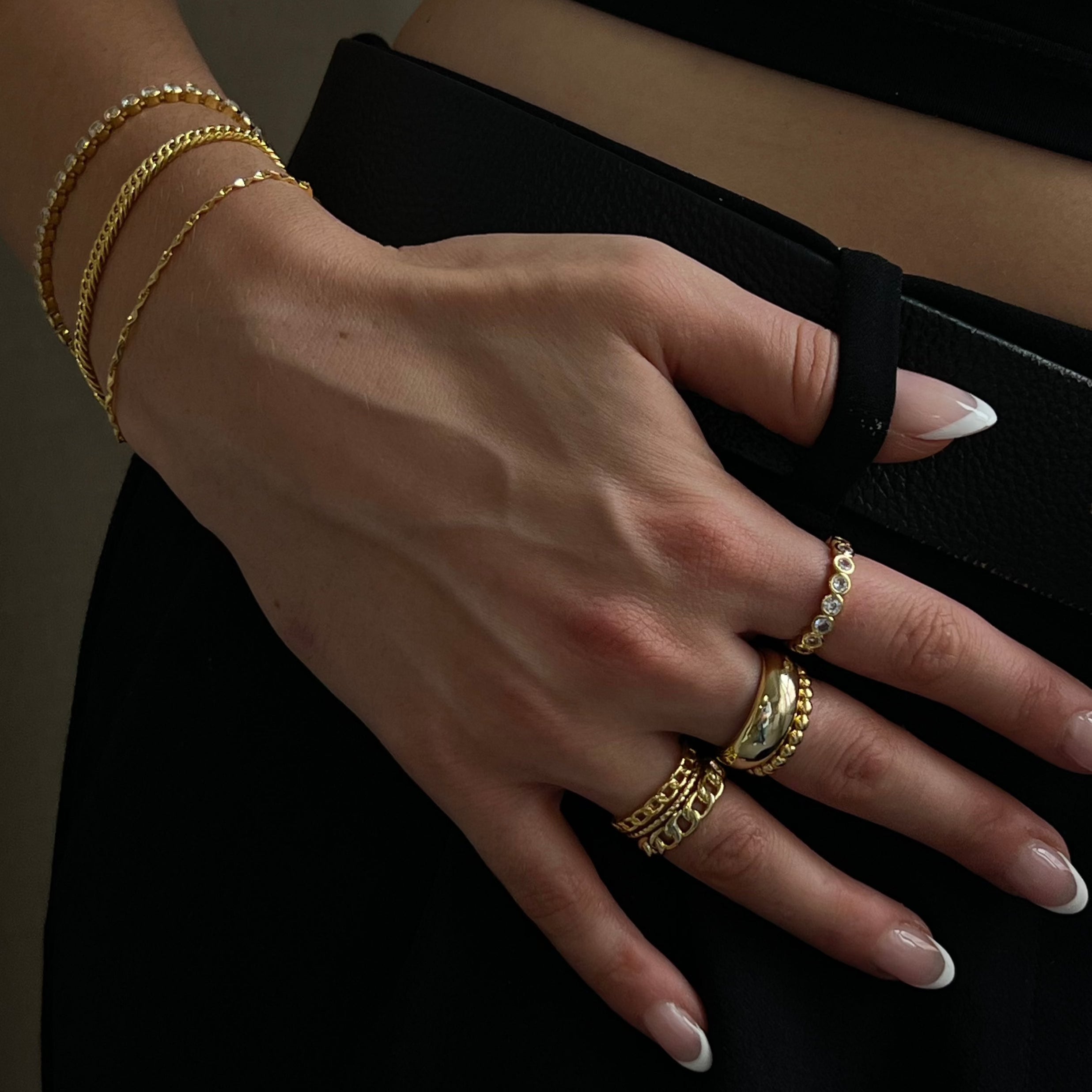 Prsten S Řetízkem Z Luxusní Kolekce Chain Elegantní