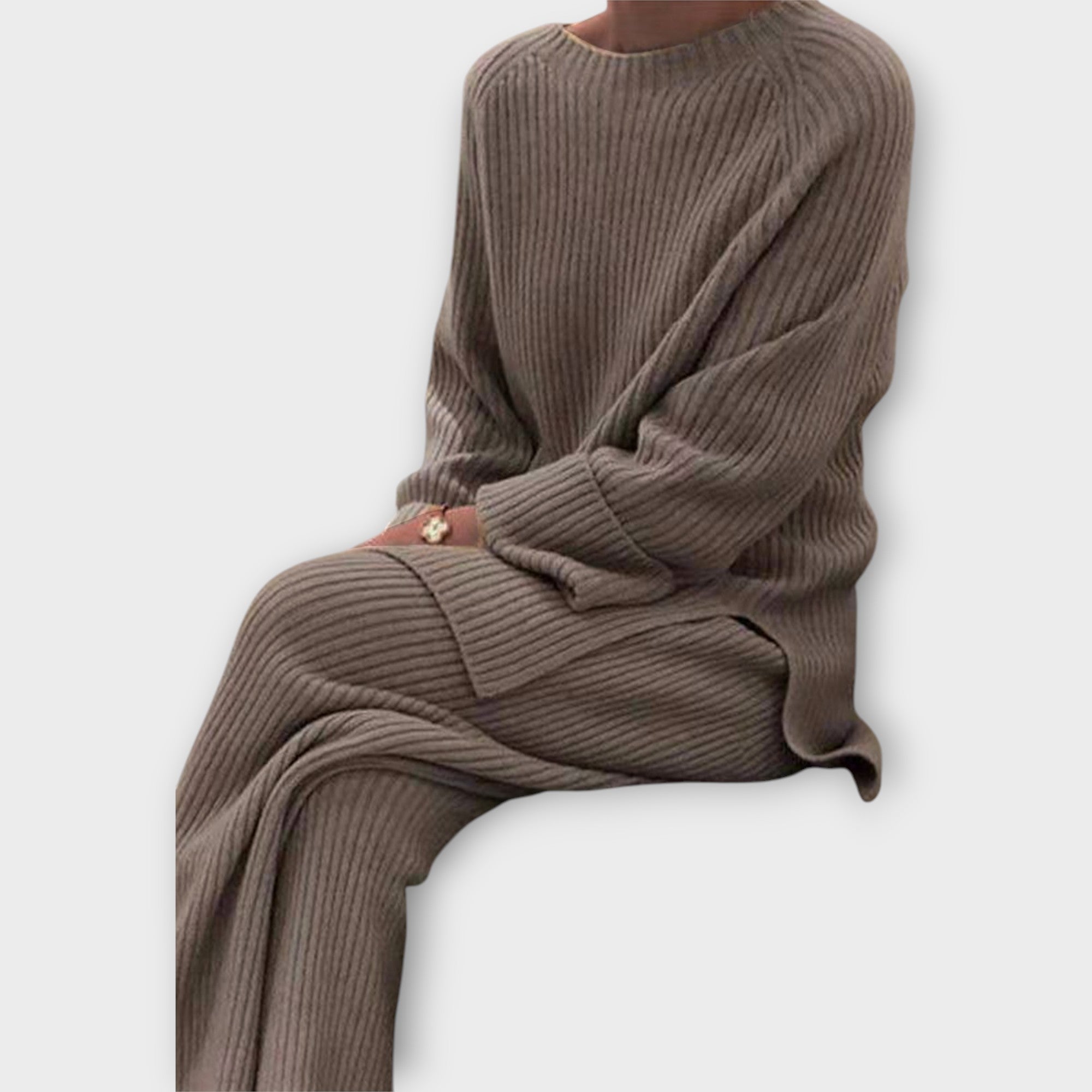 Pletená Sada Exkluzivní Pleteniny Pro Elegantní Styly