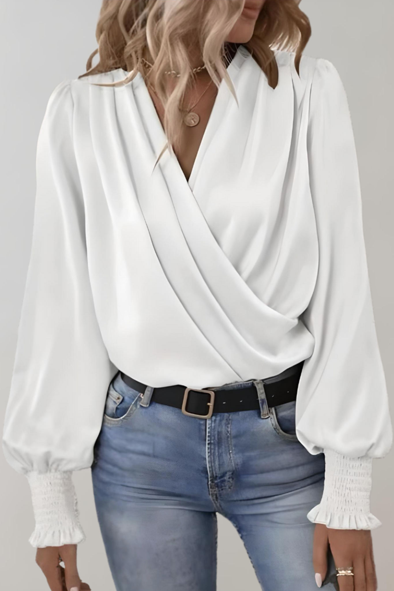 Quinn Halenka Elegantní S V Výstřihem Exkluzivní Kolekce