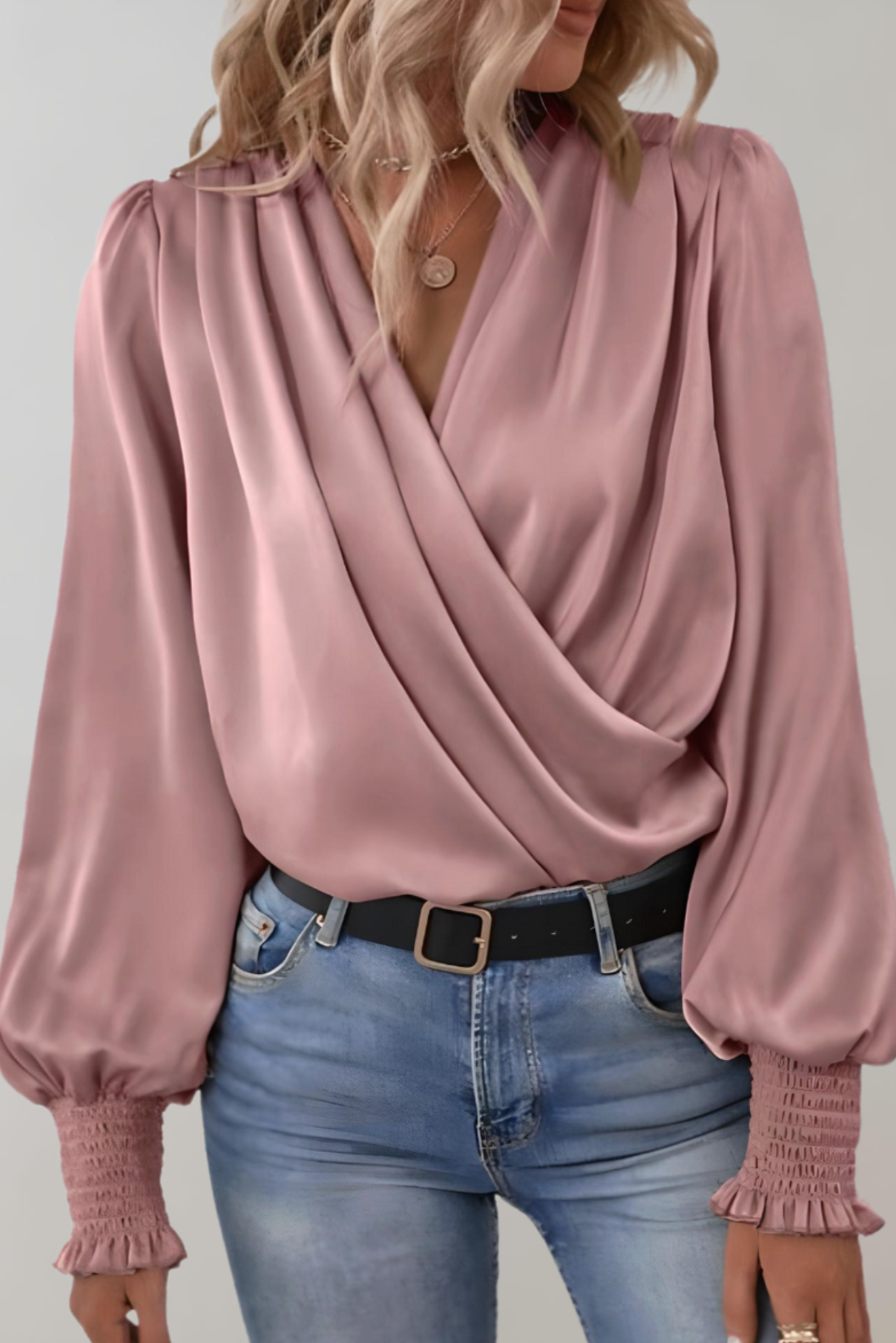 Quinn Halenka Elegantní S V Výstřihem Exkluzivní Kolekce